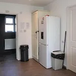 Σπίτι διακοπών Chic 5 Bedroom House With Private Parking & Garden *