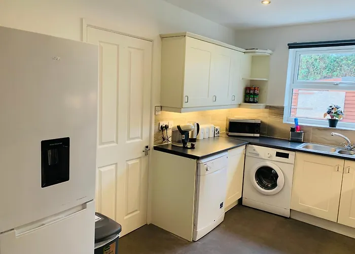 Chic 5 Bedroom House With Private Parking & Garden Feriehus Bristol