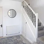Chic 5 Bedroom House With Private Parking & Garden